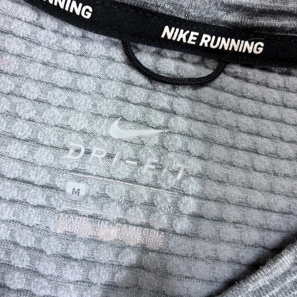 Nike‎ Running Top Womens Medium Gray Dri-Fit Long Sleeve Thumbhole Pockets